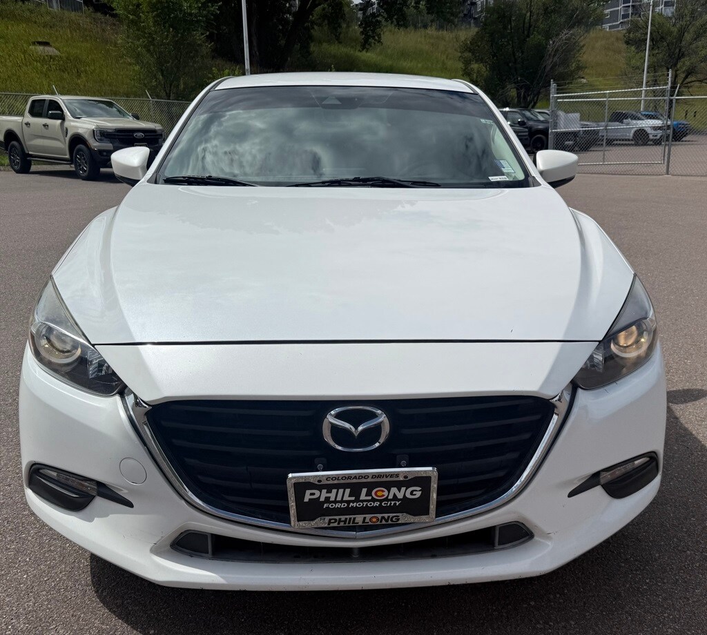 2018 Mazda Mazda3 Touring photo 2