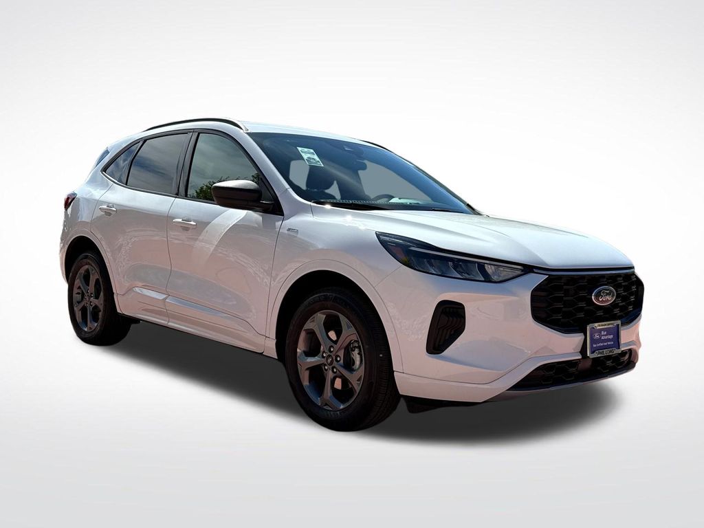 2023 Ford Escape ST-Line AWD's photo