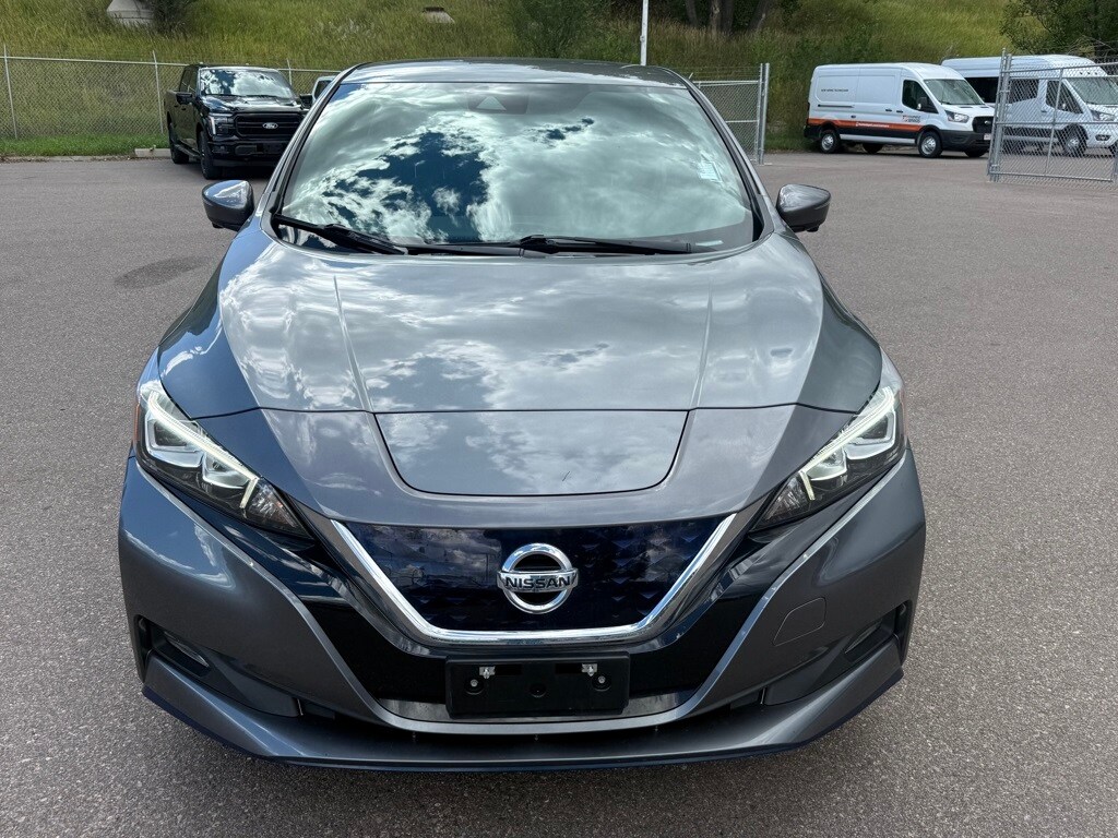 2022 Nissan Leaf SL Plus photo 2