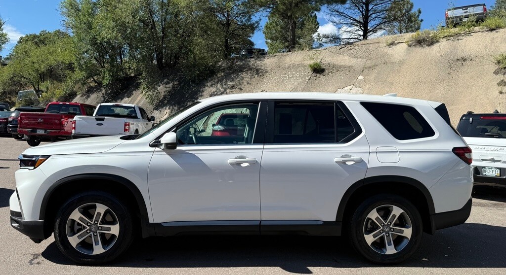 2025 Honda Pilot EX-L photo 4