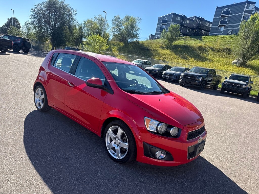 2016 Chevrolet Sonic LTZ photo 2