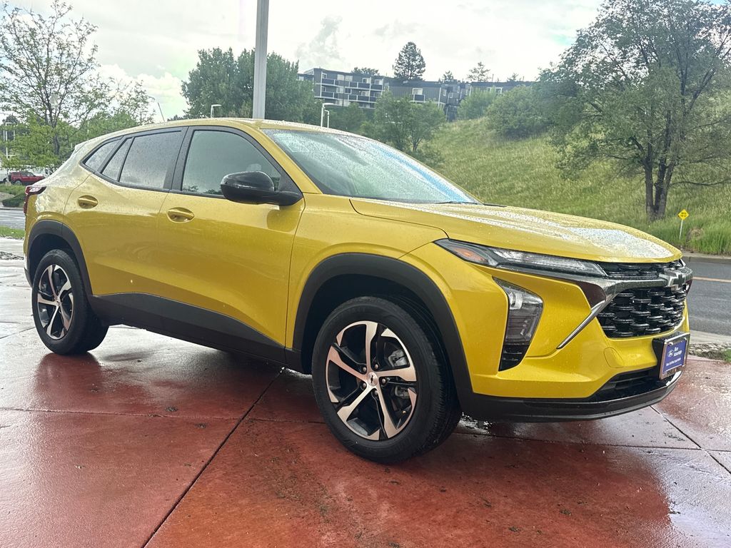 2024 Chevrolet Trax 1RS's photo
