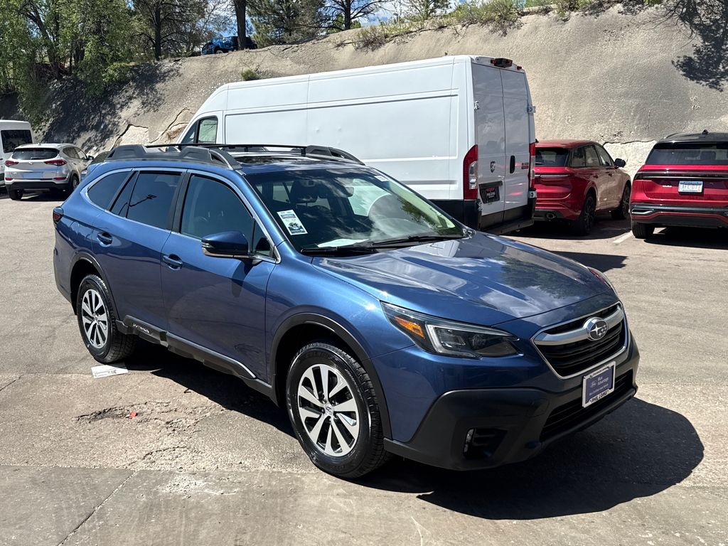 2022 Subaru Outback Premium's photo