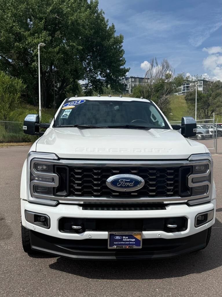2024 Ford F-450 photo 2