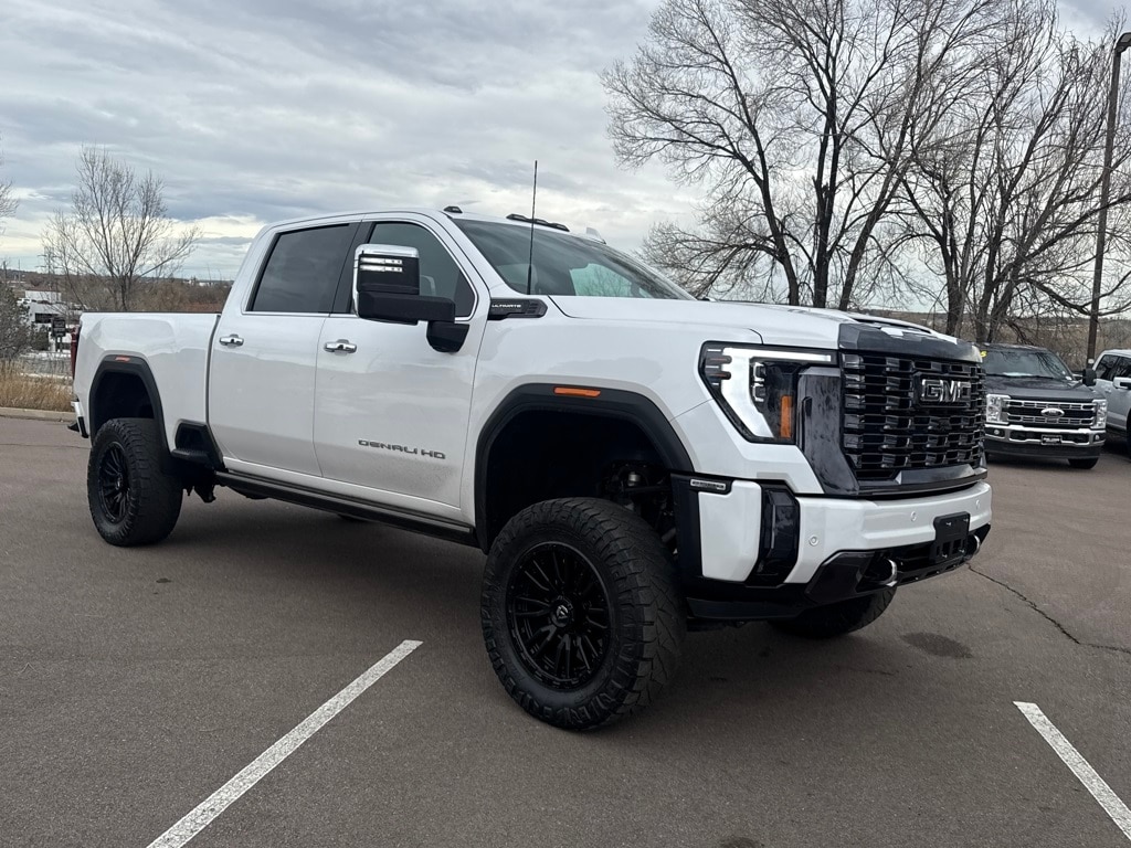2024 GMC Sierra 2500HD Denali Ultimate's photo