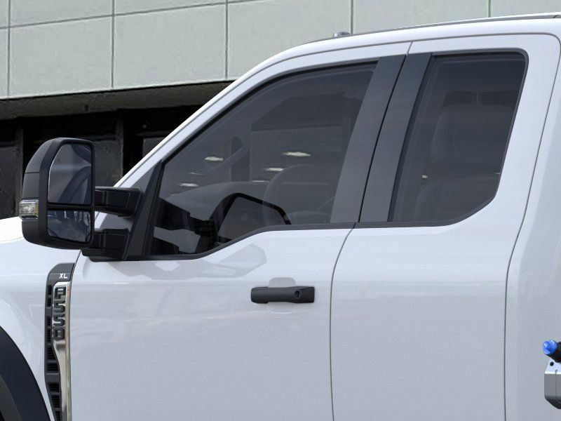 2026 Ford F-550 Super Duty Chassis Cab XL - Photo 20
