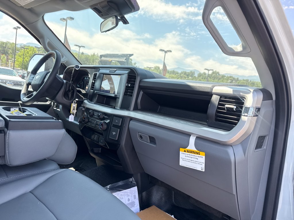 2026 Ford F-350 Super Duty Chassis Cab XL - Photo 20