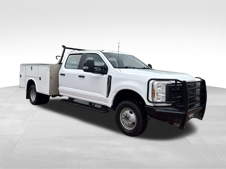 2024 Ford F-350SD XL Chassis