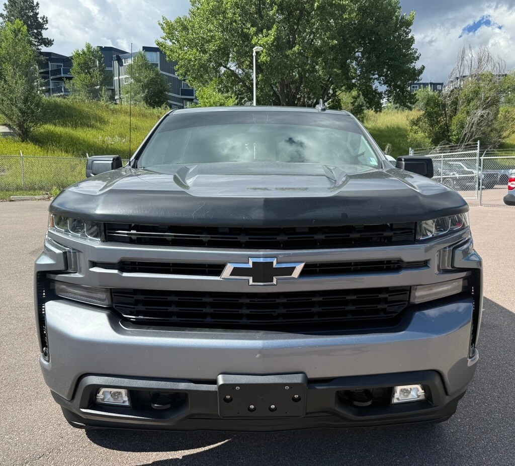 2020 Chevrolet Silverado 1500 RST photo 2