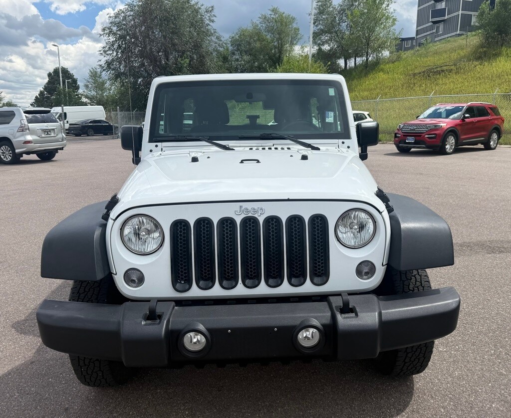 2018 Jeep Wrangler Unlimited Sport photo 2