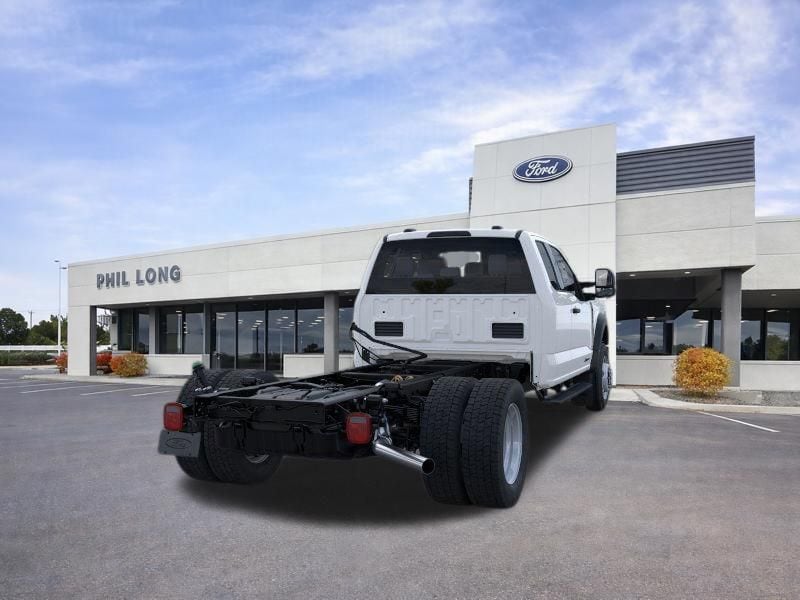 2026 Ford F-550 Super Duty Chassis Cab XL - Photo 8