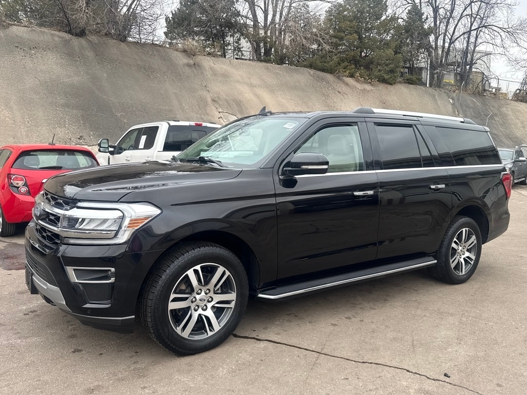 2023 Ford Expedition MAX photo 4