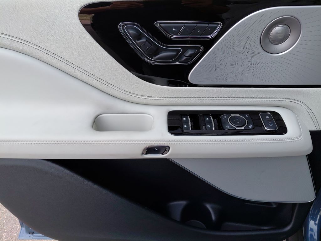 2026 Lincoln Aviator Black Label - Photo 23