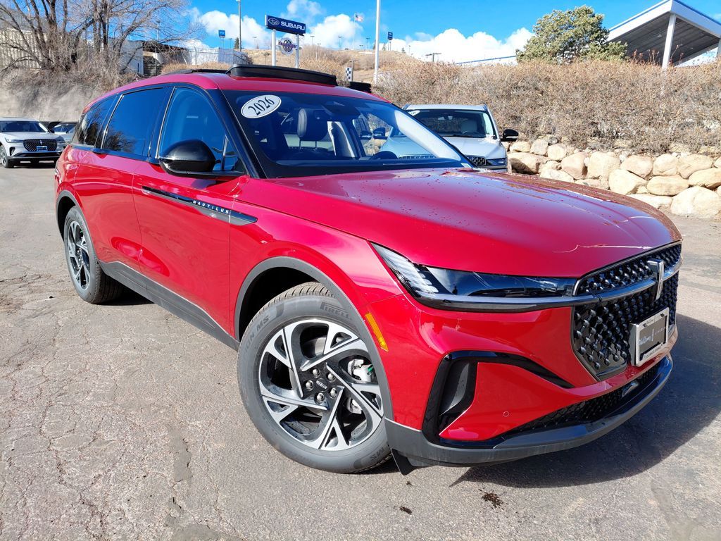 2026 Lincoln Nautilus Premiere AWD's photo