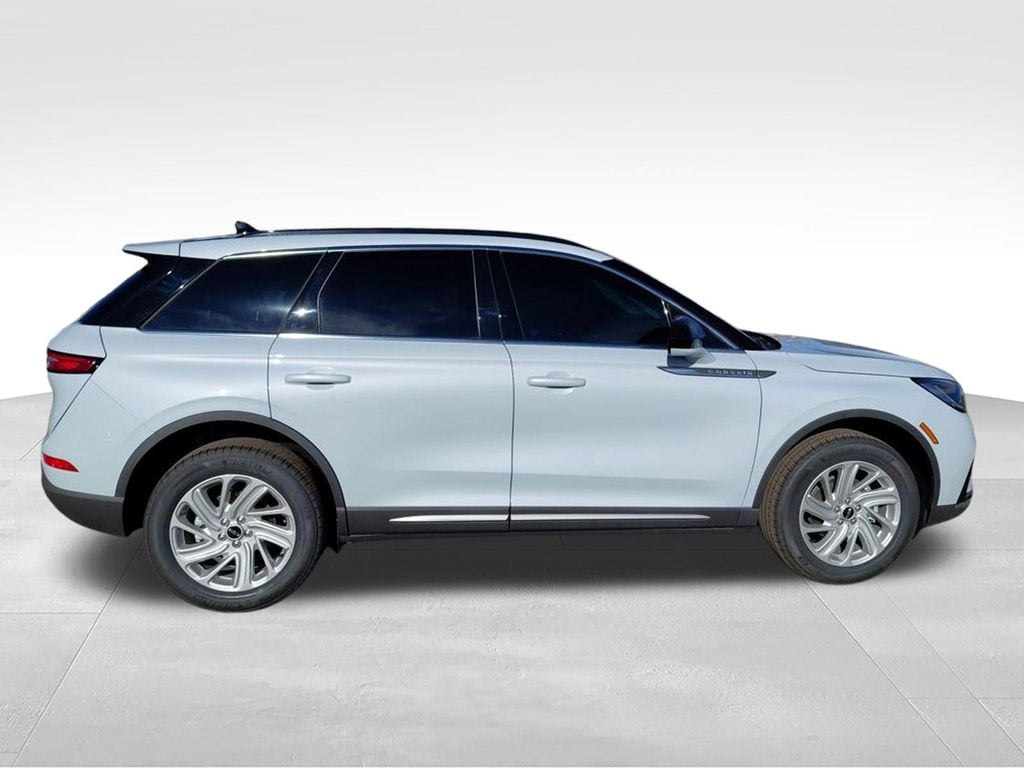 2026 Lincoln Corsair Premiere - Photo 9