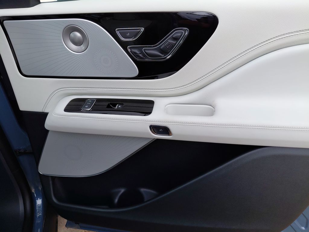 2026 Lincoln Aviator Black Label - Photo 36