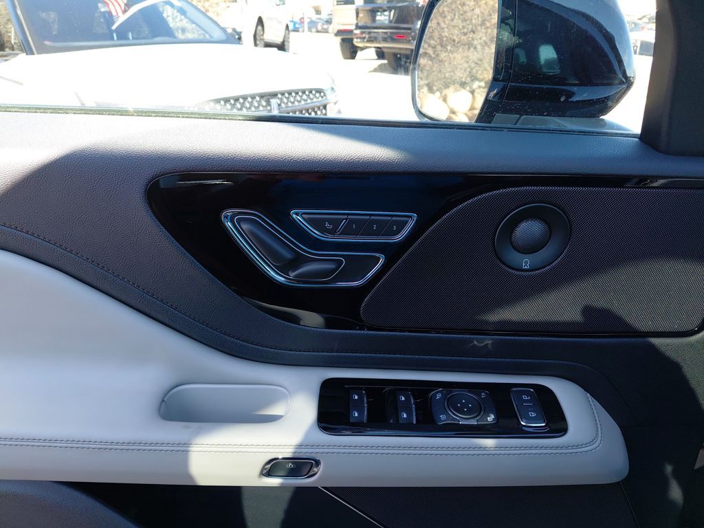 2026 Lincoln Aviator Reserve - Photo 11