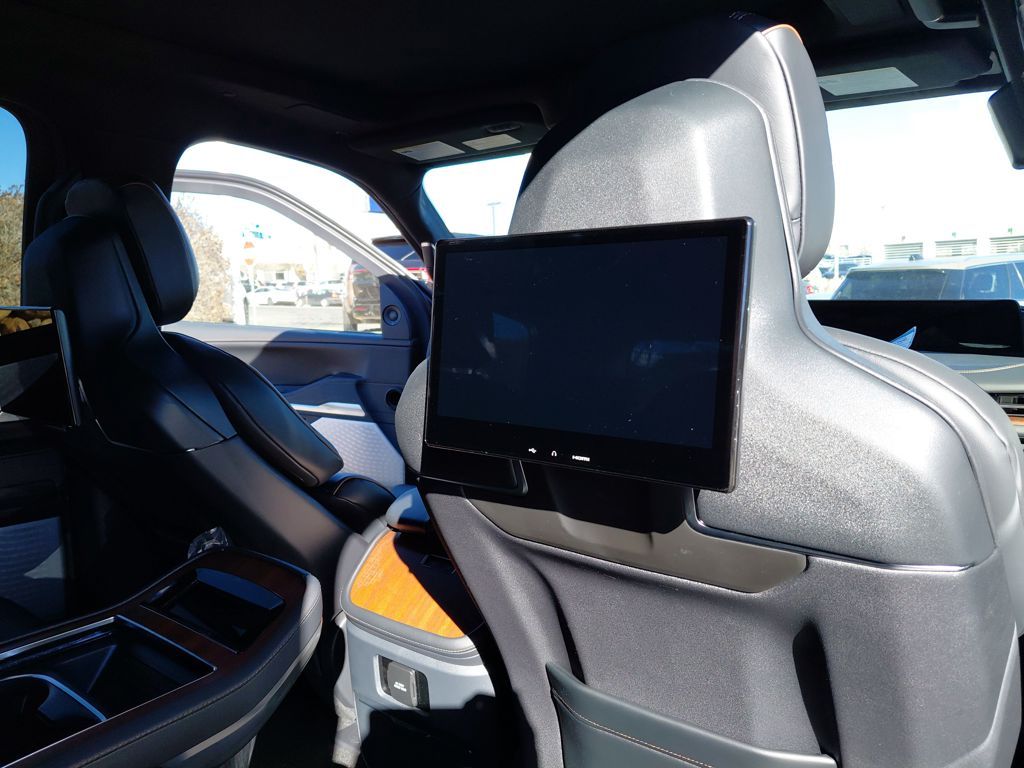 2025 Lincoln Navigator Black Label - Photo 27