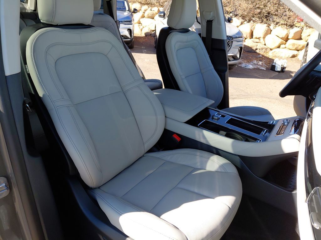 2026 Lincoln Aviator Reserve - Photo 29