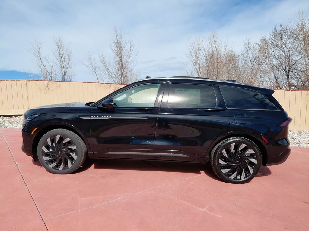 New 2026 Lincoln Nautilus Reserve SUV