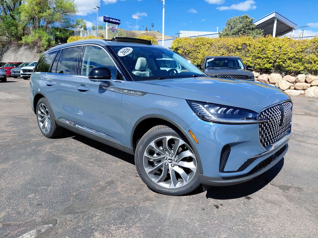 2026 Lincoln Aviator Premiere AWD's photo