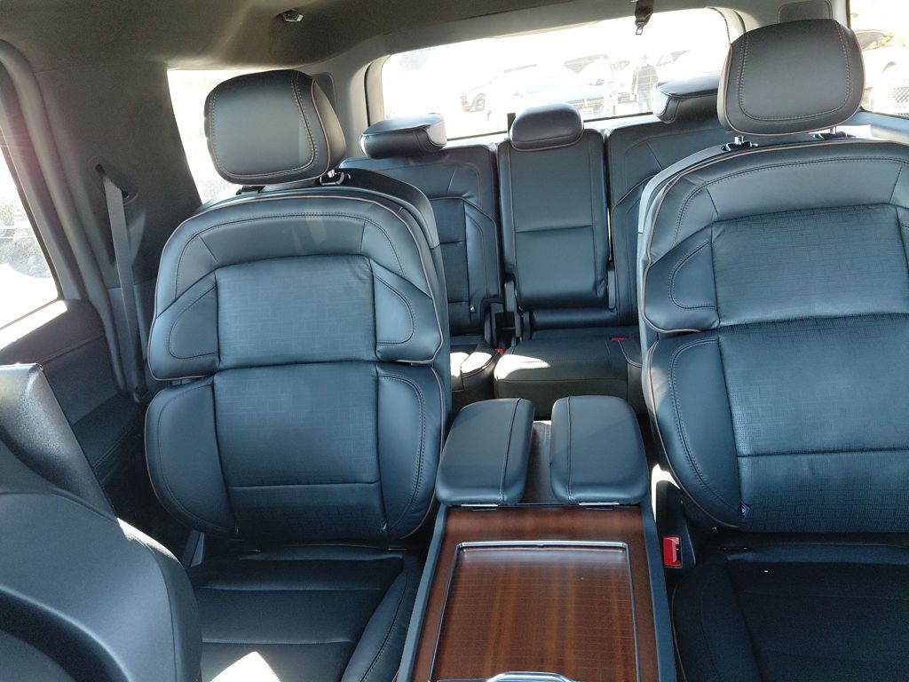 2025 Lincoln Navigator Black Label - Photo 20