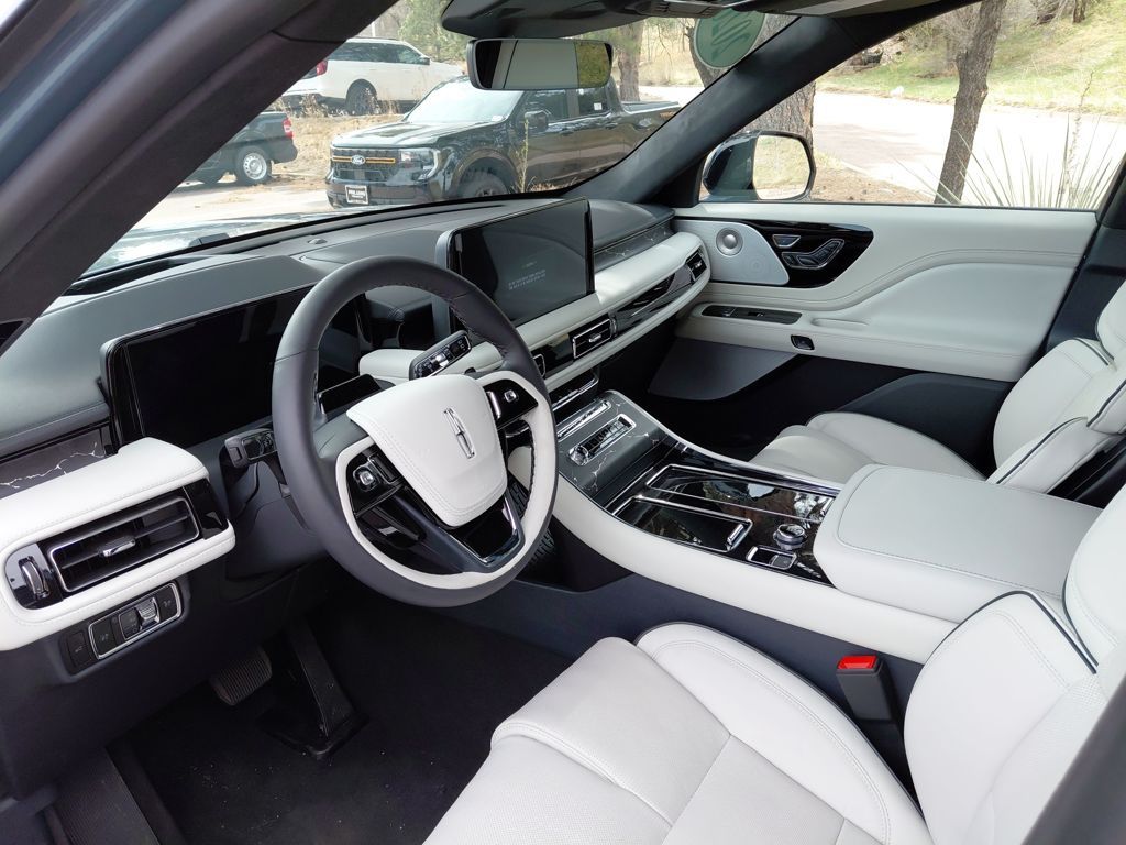 2026 Lincoln Aviator Black Label - Photo 25
