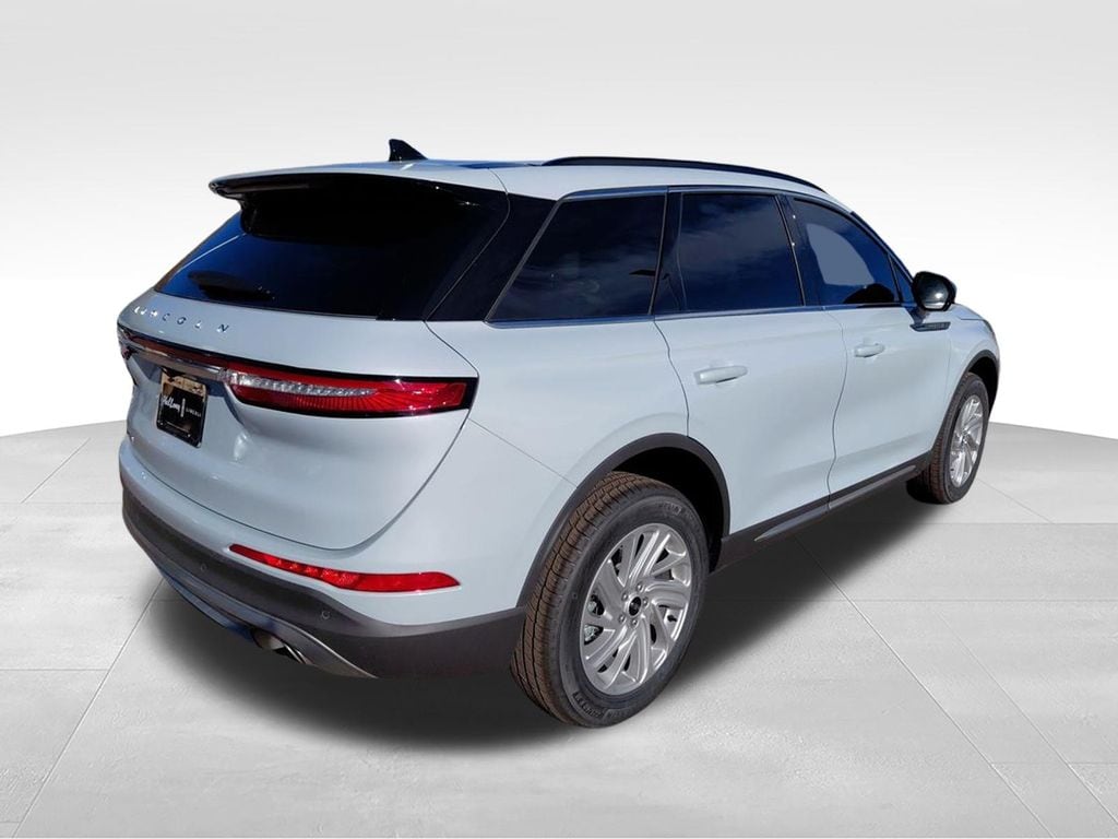 2026 Lincoln Corsair Premiere - Photo 8