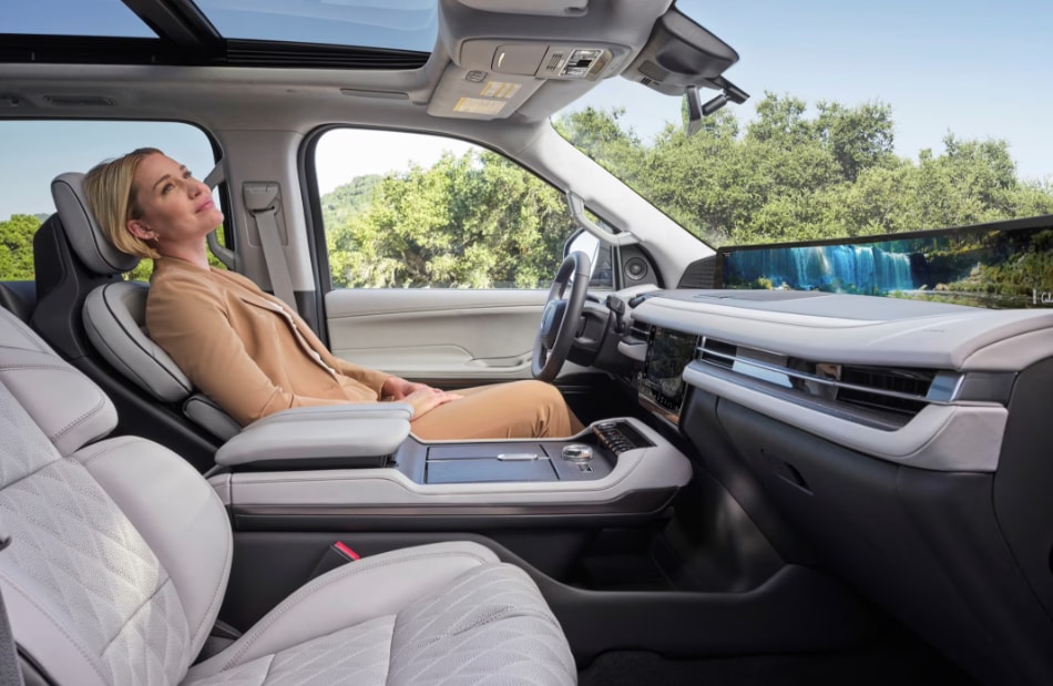 2025 Lincoln Black Label Chalet interior themes