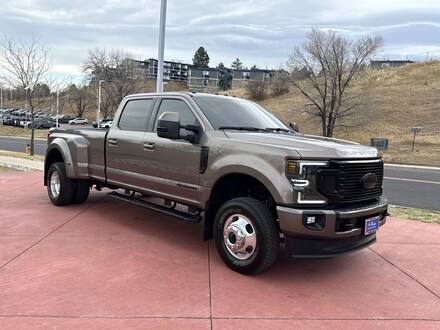2022 Ford F-350SD Lariat Truck