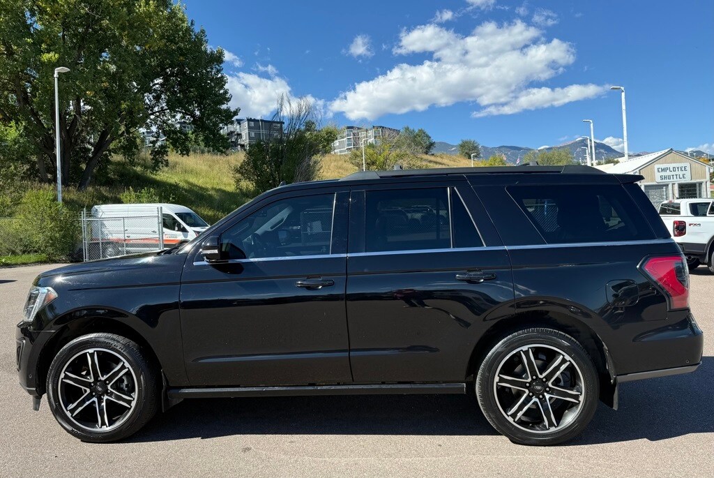 2020 Ford Expedition Limited photo 4