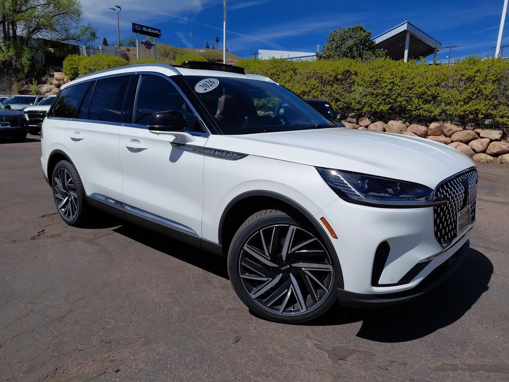 2026 Lincoln Aviator Reserve AWD's photo