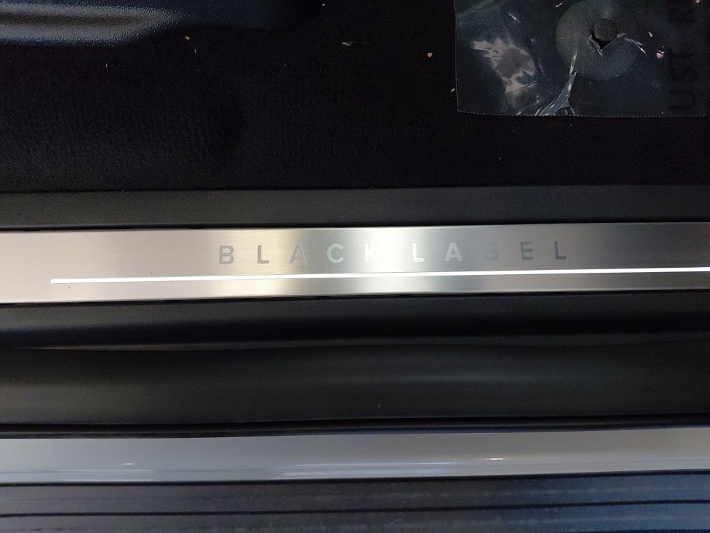 2025 Lincoln Navigator Black Label - Photo 32