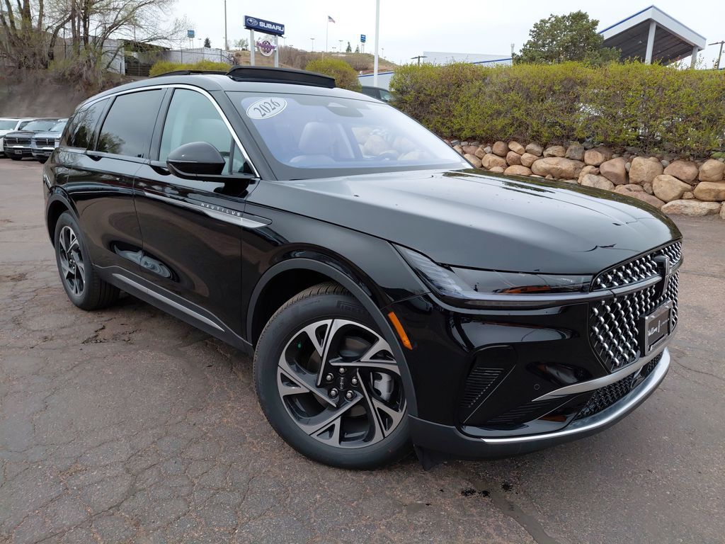 2026 Lincoln Nautilus Premiere AWD's photo