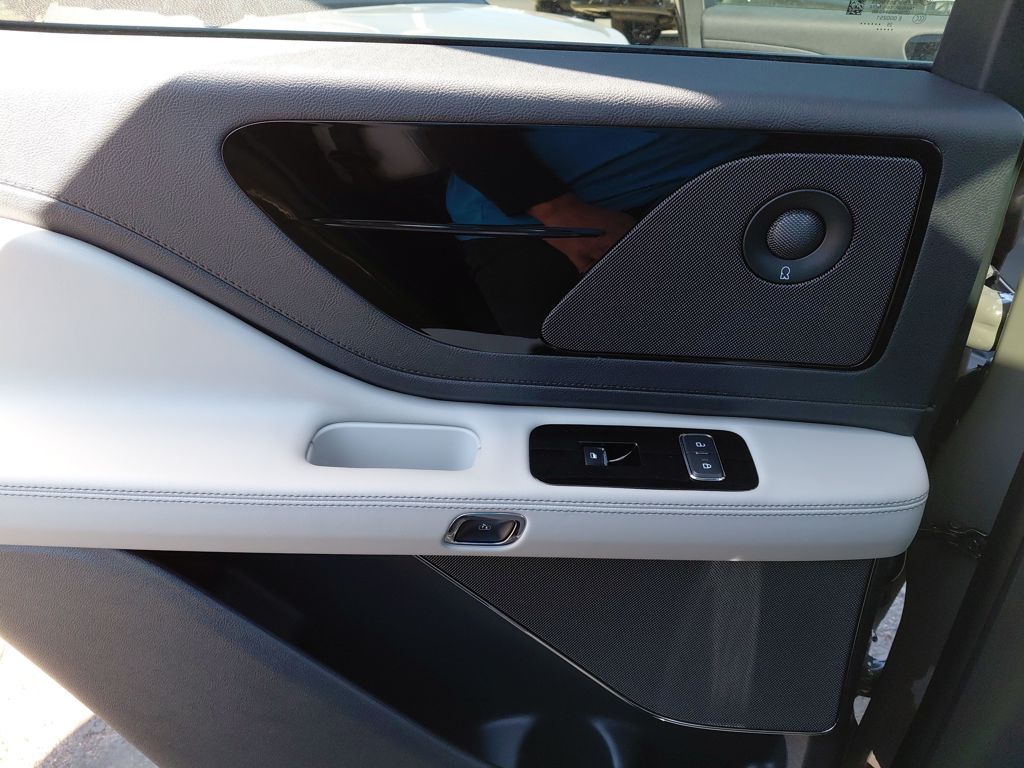 2026 Lincoln Aviator Reserve - Photo 18