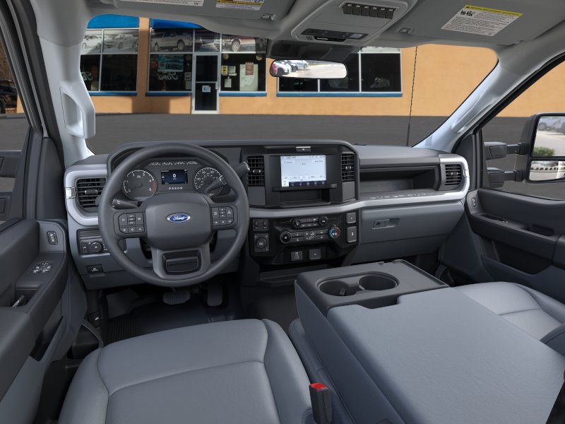 2025 Ford F-350 Super Duty Chassis Cab XL - Photo 9
