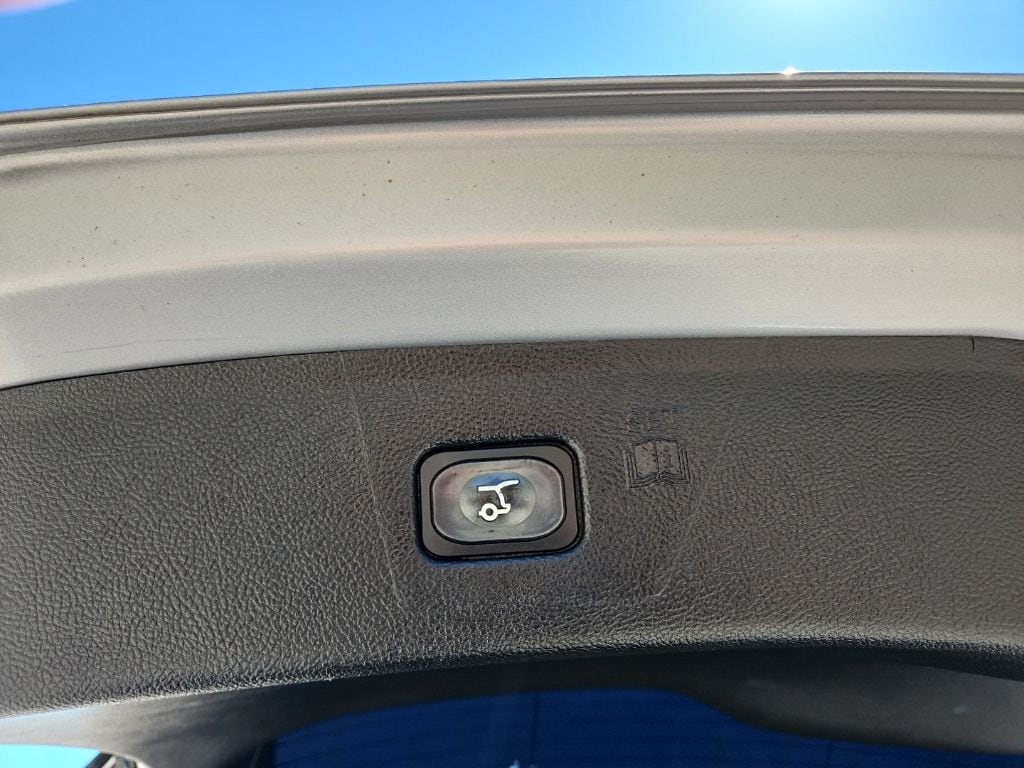 2022 Ford Edge SEL - Photo 14