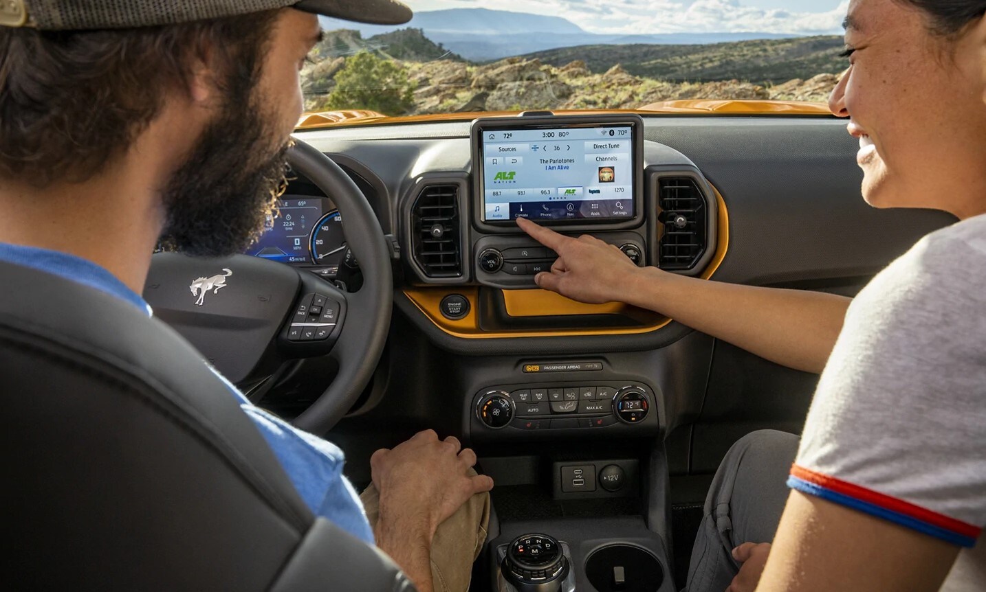 2021 Ford Bronco interior