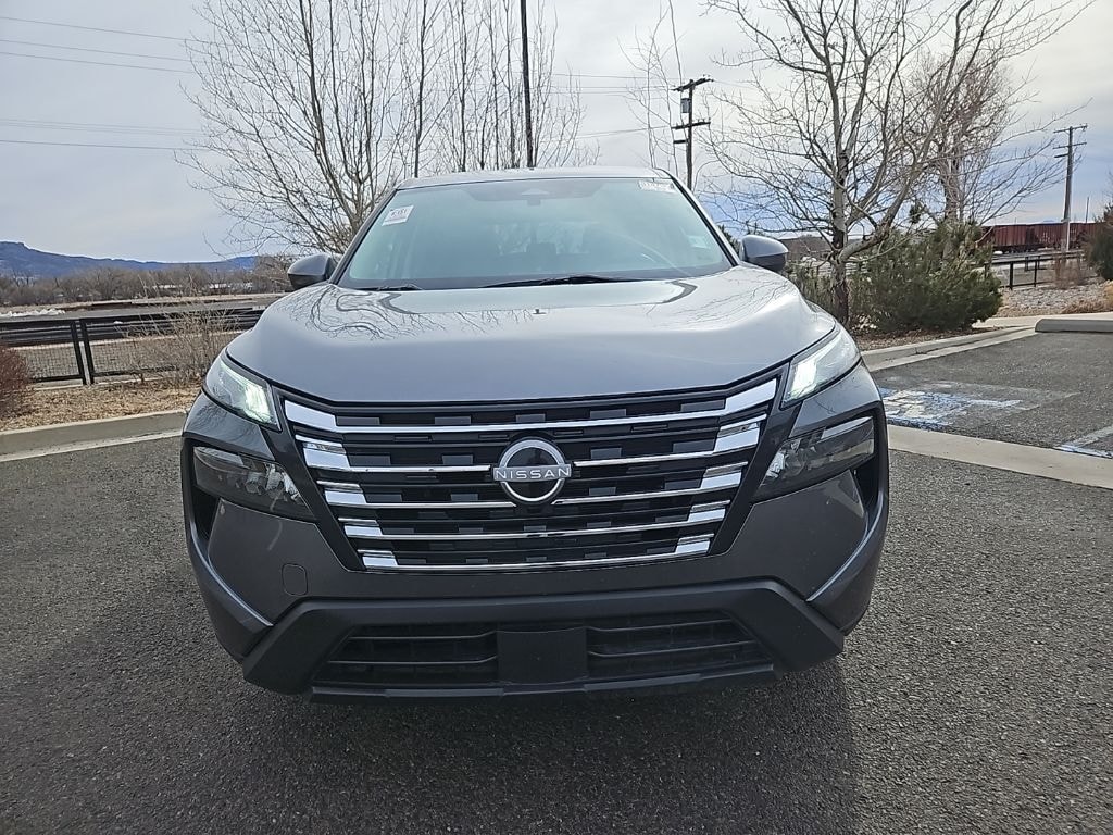 Used 2024 Nissan Rogue SV SUV
