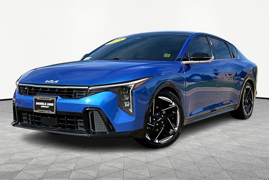 Used 2025 Kia K4 GT-Line Sedan