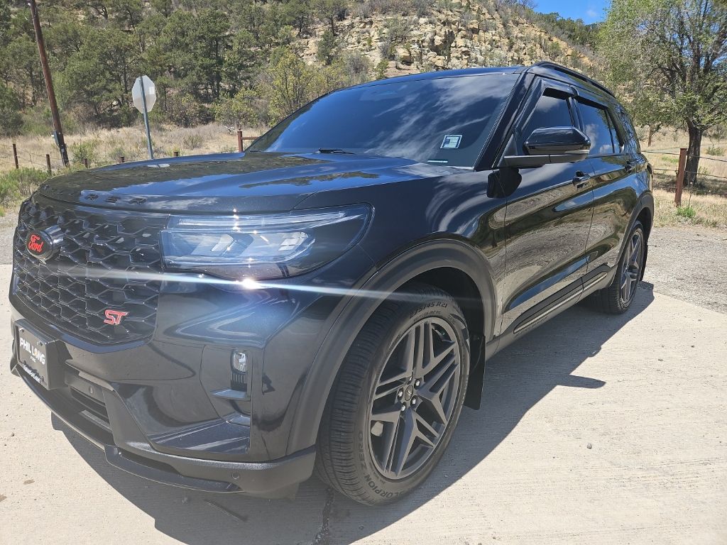2025 Ford Explorer ST 4WD (PL535)'s photo