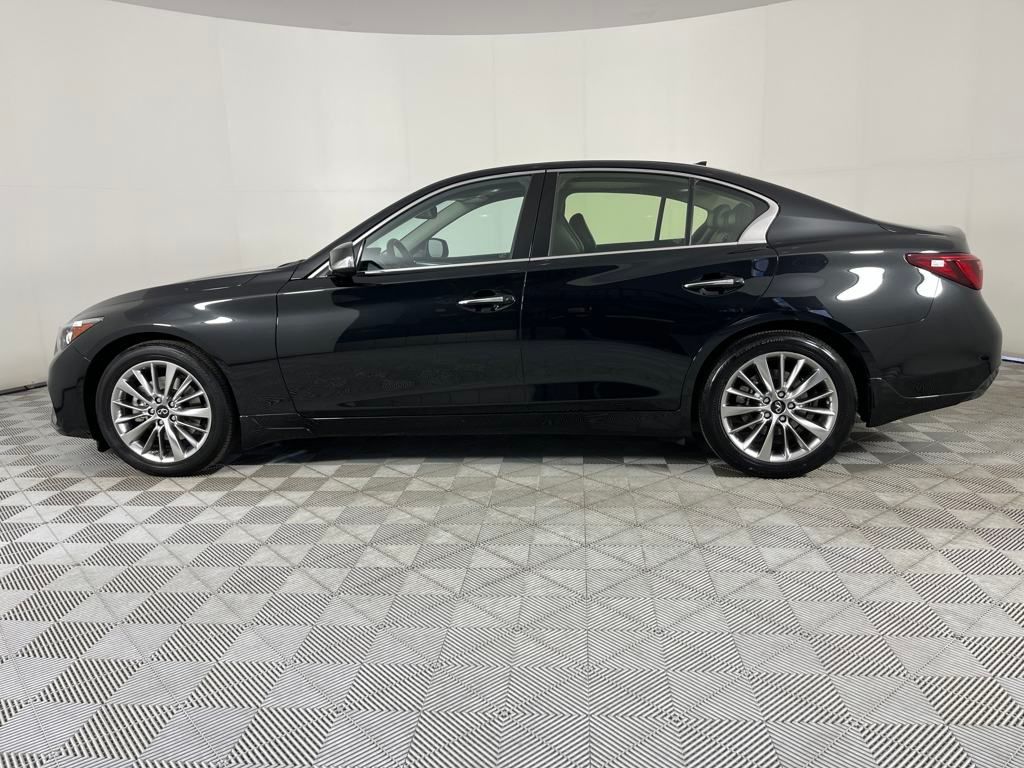 2023 Infiniti Q50 LUXE photo 4