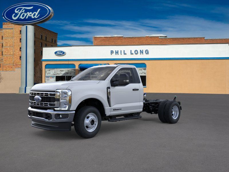 2025 Ford F-350 Super Duty Chassis Cab