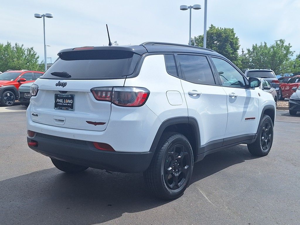 2024 Jeep Compass Trailhawk photo 2