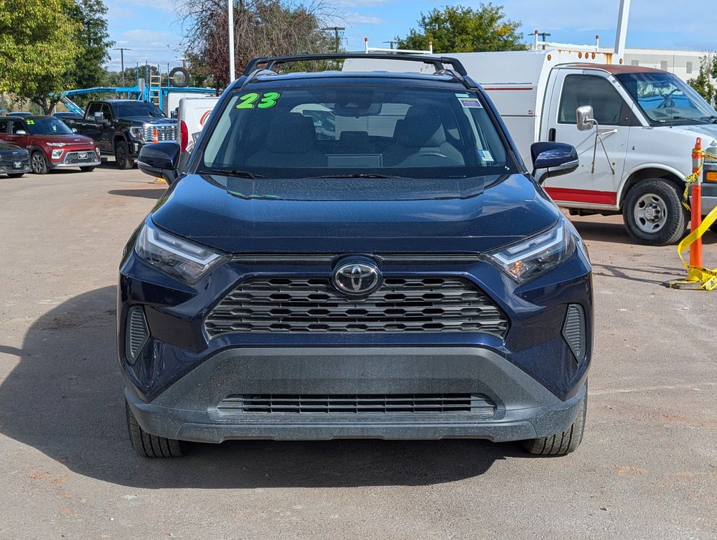 2023 Toyota RAV4 XLE photo 2