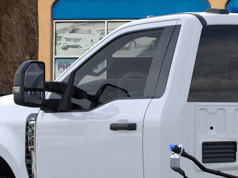 2025 Ford F-350 Super Duty Chassis Cab XL - Photo 20