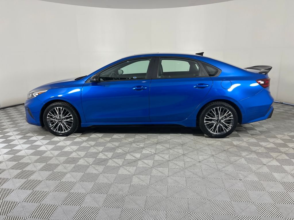 2023 Kia Forte GT-Line photo 4