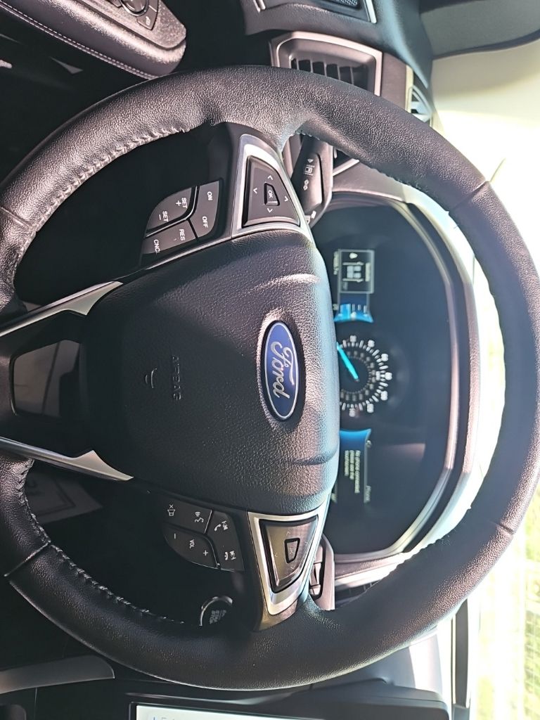 2022 Ford Edge SEL - Photo 21