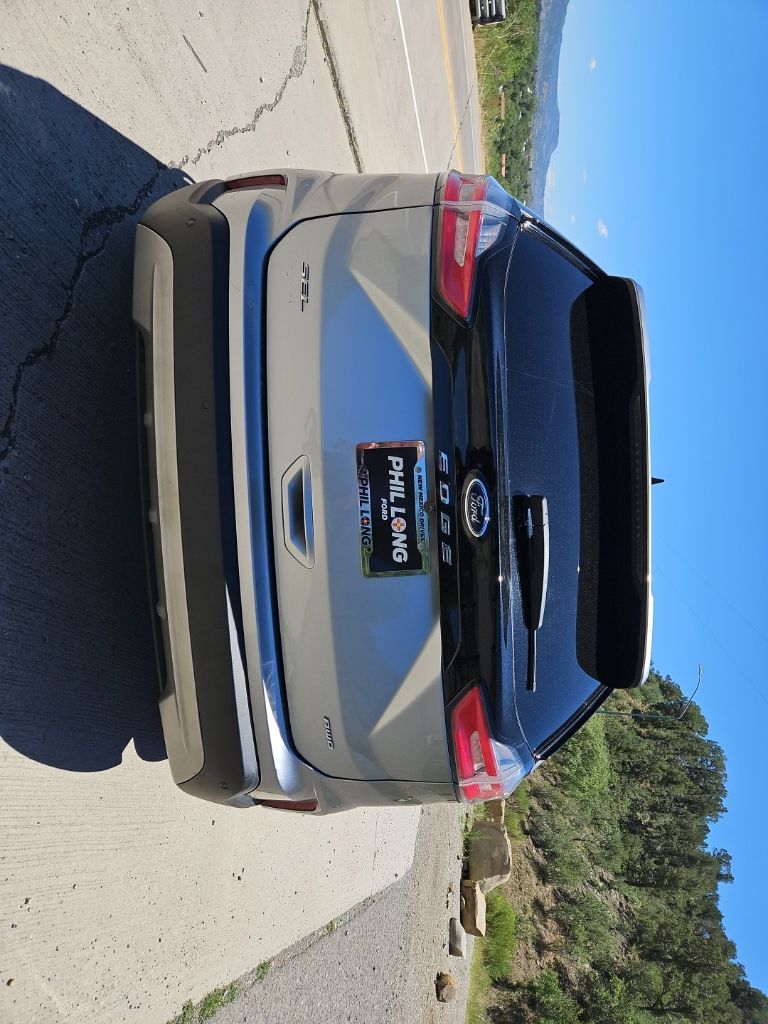 2022 Ford Edge SEL - Photo 6
