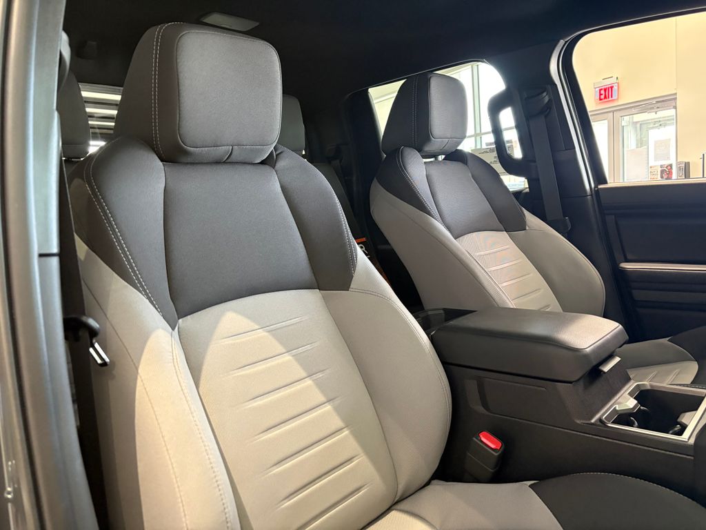 2026 Toyota Tacoma TRD Sport - Photo 12